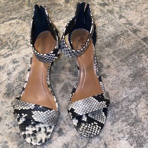 SNAKE SKIN HEELS